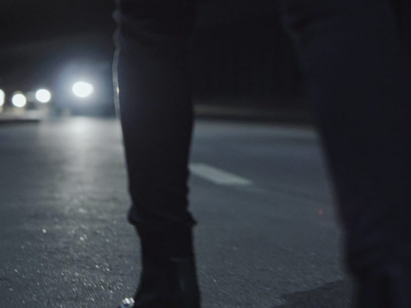 Die Polizei Braunschweig geht mit einer offenbar schlimmen Tat in die Öffentlichkeit. Ein junges Mädchen ist zum Opfer geworden.