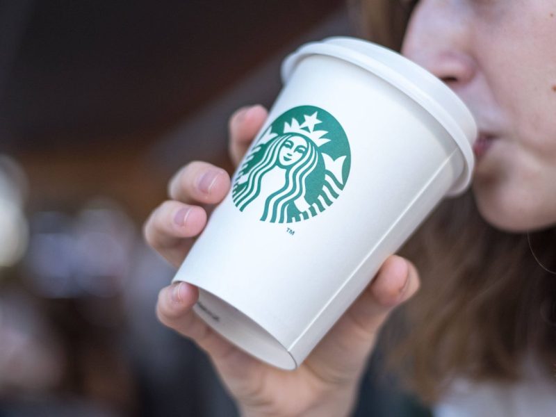 Nach fünf Jahren Abstinenz meldet sich ein großer Name zurück in Braunschweig: Starbucks. Jetzt nennt der Kaffee-Riese Details.
