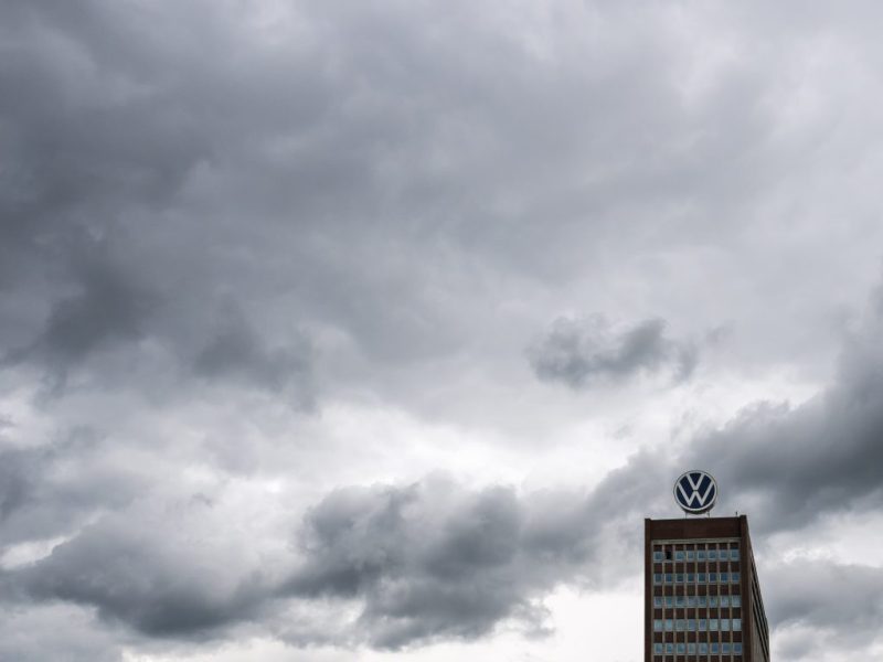 Die VW-Krise trifft Tausende Menschen in ihrem Alltag. Ein Wolfsburger Pfarrer schildert, wie betrübt die Stimmung aktuell ist.