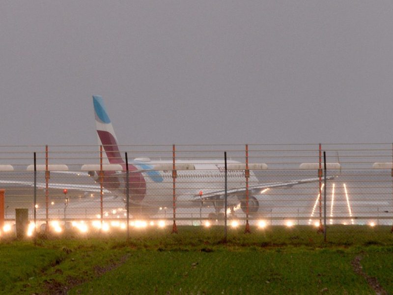 Kommt diese Verbindung wirklich zustande? Ab Januar kannst du – Stand jetzt – vom Flughafen Hannover aus direkt in ein aktuelles Kriegsgebiet fliegen.