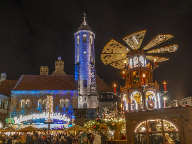 Der Besuch auf dem Weihnachtsmarkt in Braunschweig könnte frostig werden. (Archivbild)