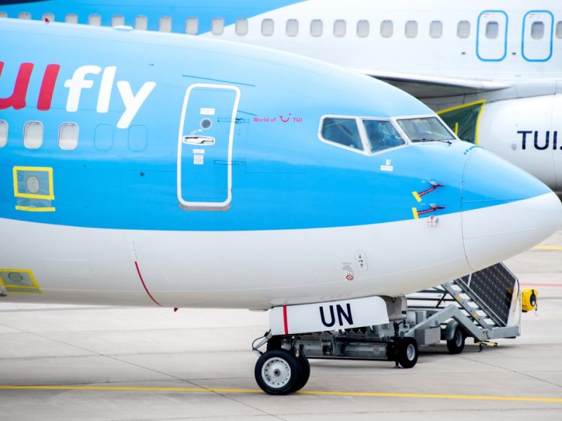 Perfekter Start in den Urlaub! Ein Pärchen hat am Flughafen Hannover das große Los gezogen. Es war zur richtigen Zeit am richtigen Ort.