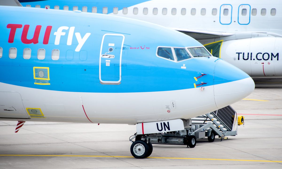 Perfekter Start in den Urlaub! Ein PÃ¤rchen hat am Flughafen Hannover das groÃŸe Los gezogen. Es war zur richtigen Zeit am richtigen Ort.