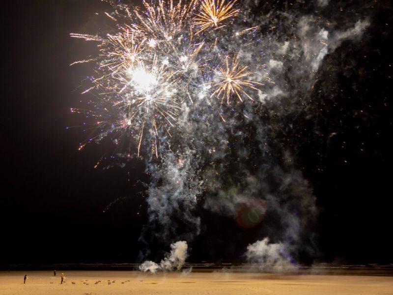 Das Wetter könnte zu Silvester ziemlich stürmisch werden. (Archivbild)