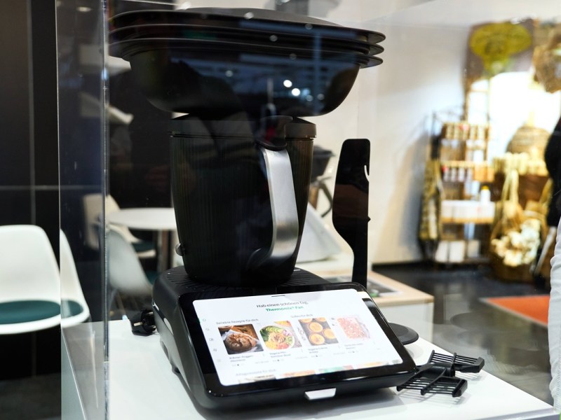 Neuer Thermomix TM7: Kunden-Wut nimmt kein Ende – sofort beschleicht sie eine Vorahnung